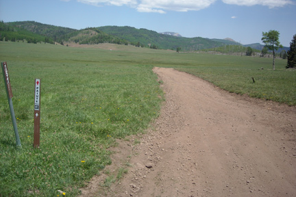 Paiute ATV Trail 01 at the intersection of Trail 88